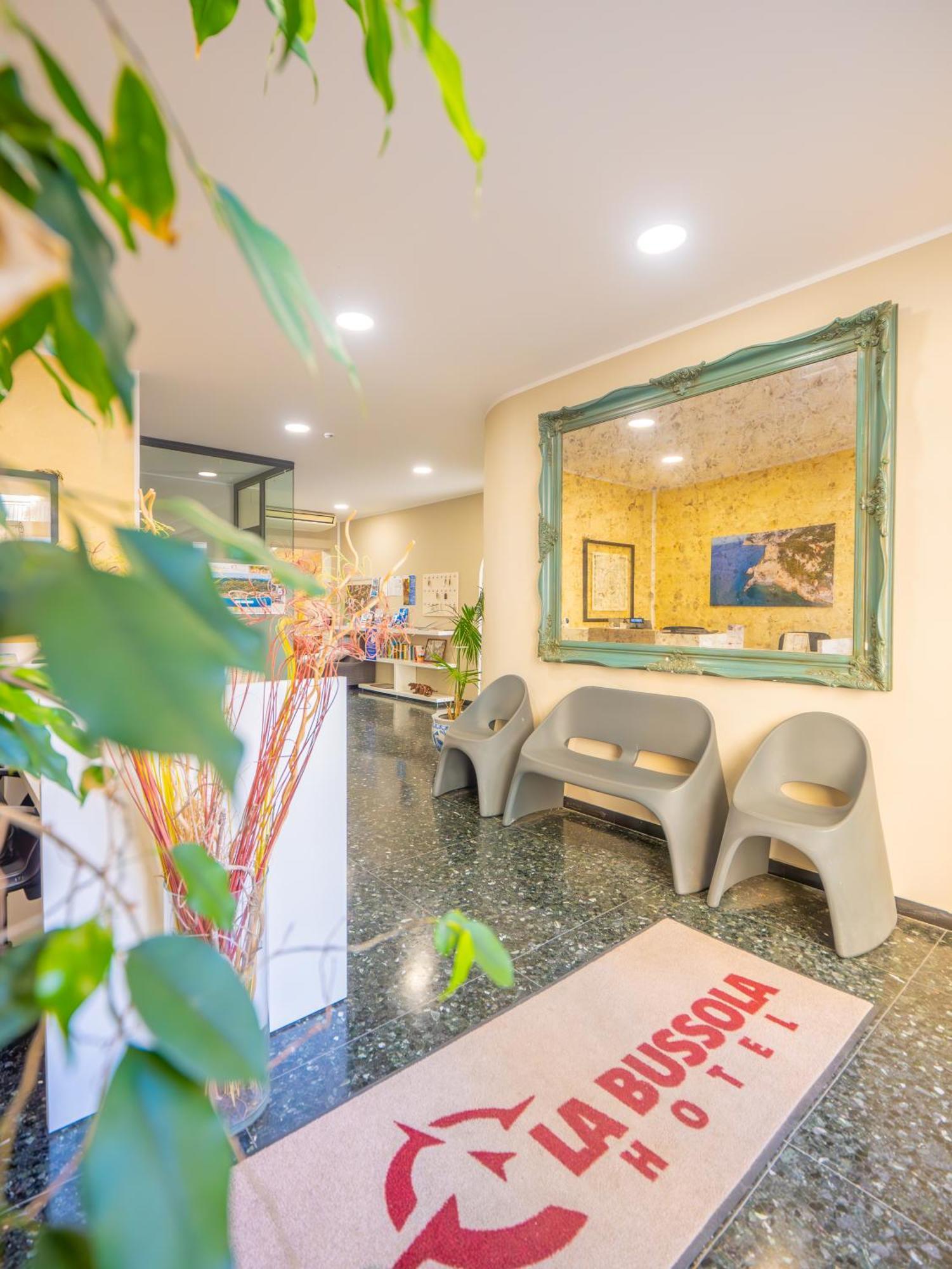 La Bussola Hotel
