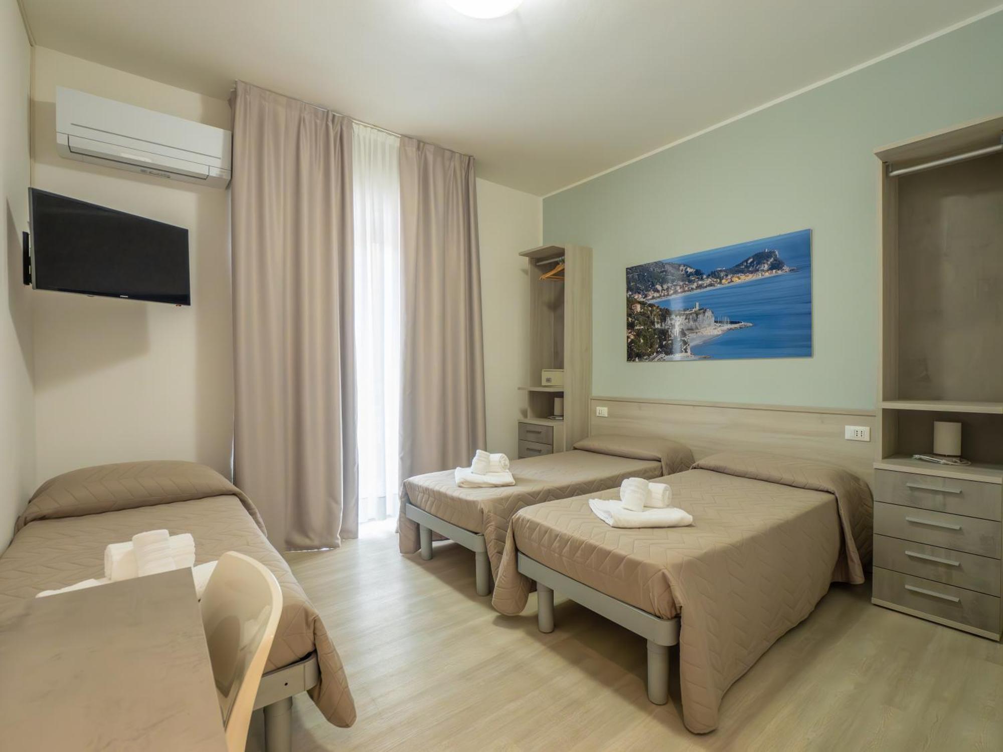 Hotel La Bussola 3*